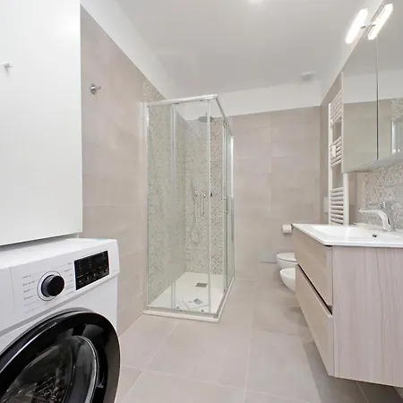 Apartment Ych- Bagnera