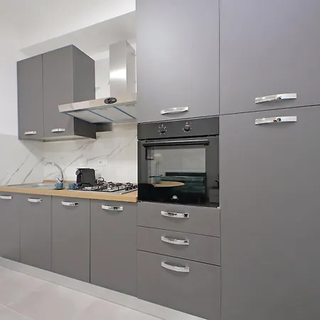 Ych- Bagnera Apartment *