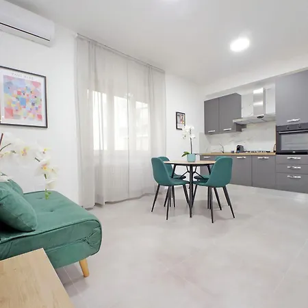 Apartment Ych- Bagnera *